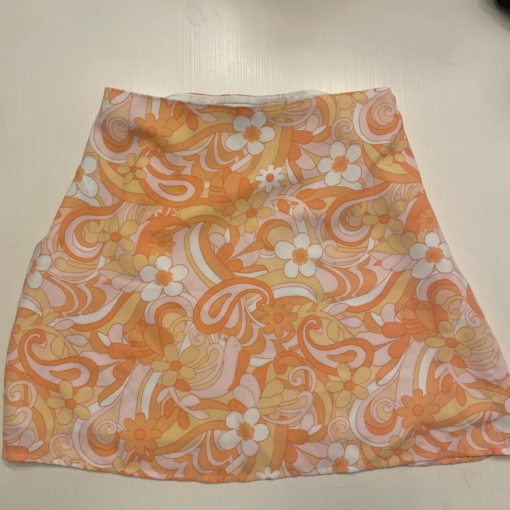 Holli’s Mod Mini Floral Skirt
